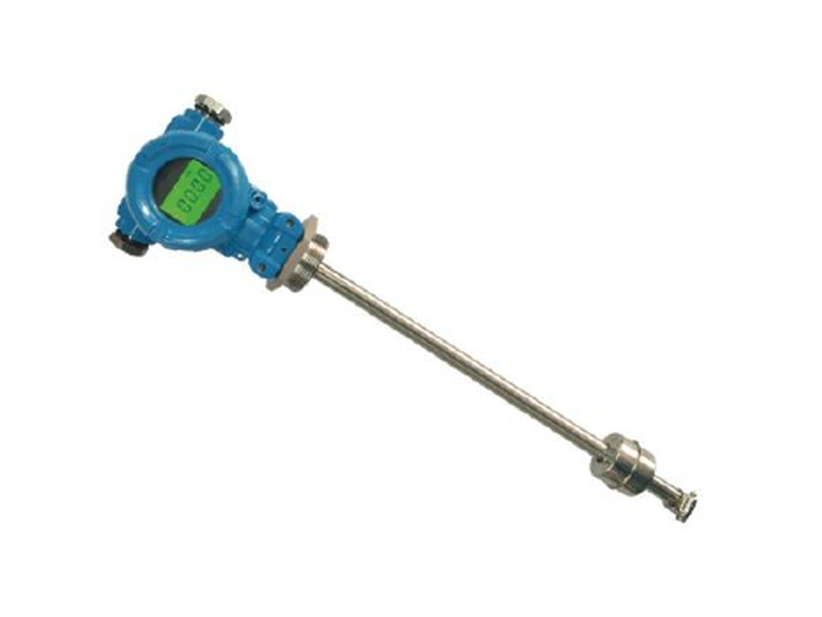 Magnetic float level transmitter