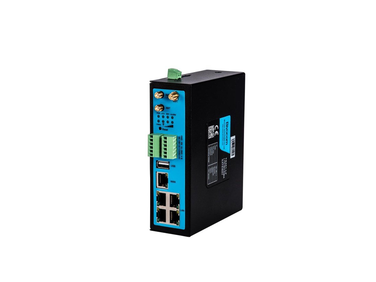 TG451 4G gateway on a DIN rail