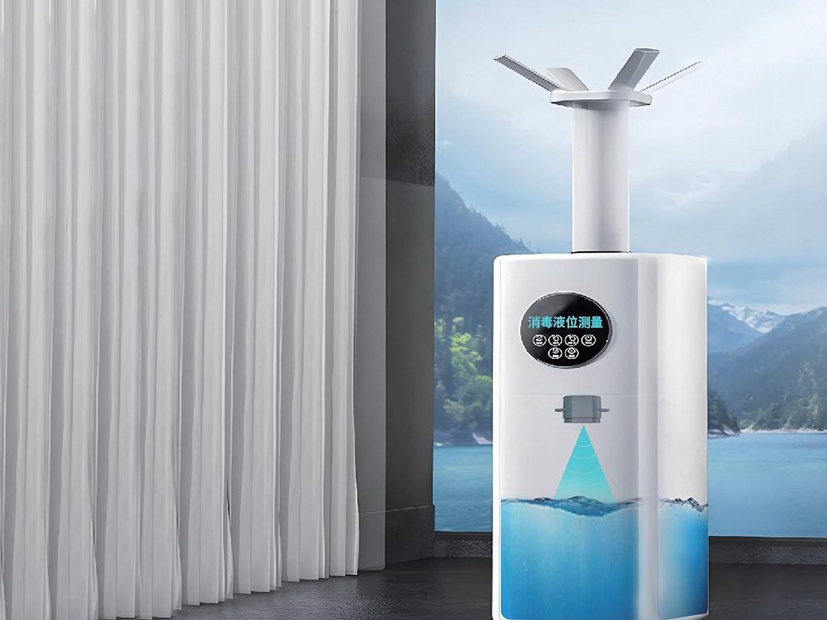 Water level sensing in a humidifier tank