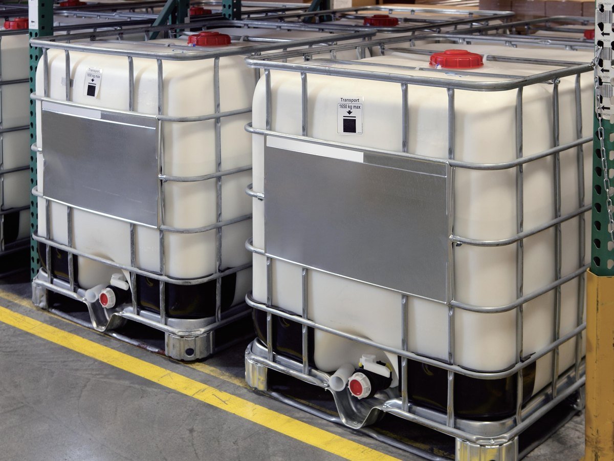 IBC tanks monitored with a wireless level gauge
